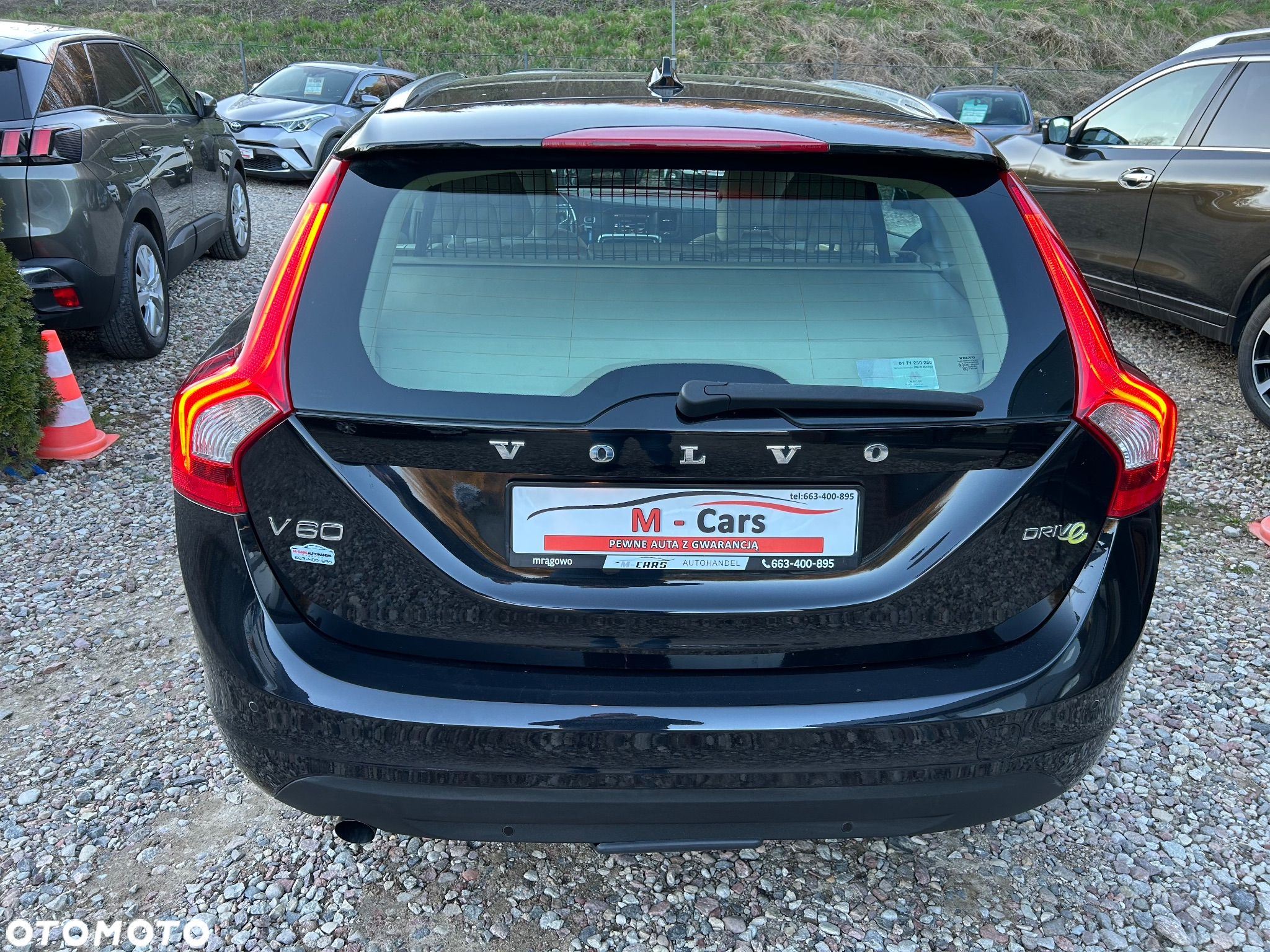 Volvo V60 D2 Summum - 8