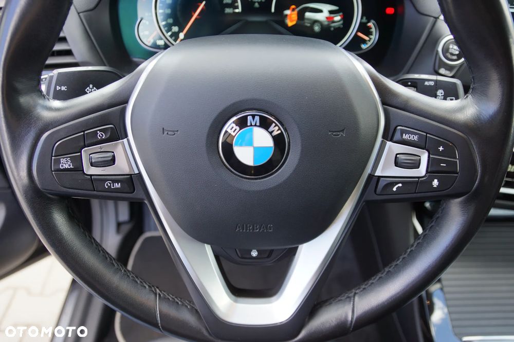 BMW X3 xDrive20d - 21