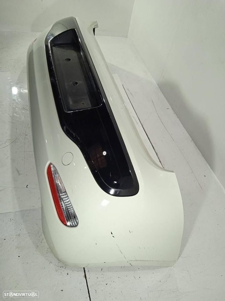 PARA-CHOQUES TRASEIRO FIAT GRANDE PUNTO 2011 - 2