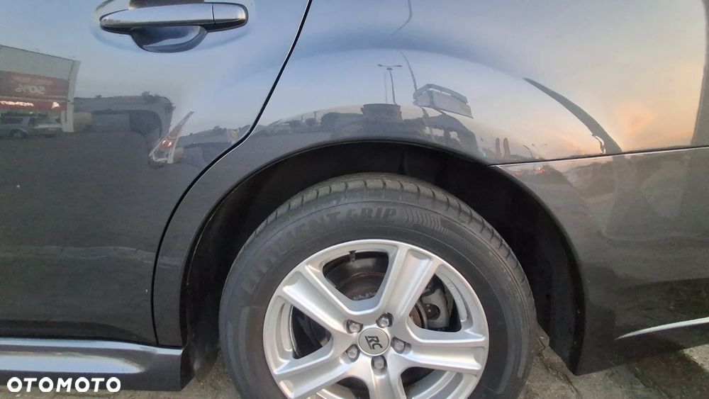 Subaru Legacy 2.0i Trend - 10