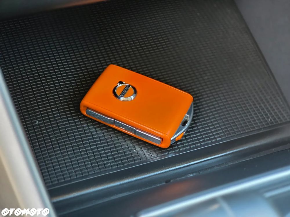 Volvo XC 40 T3 Momentum Pro - 28