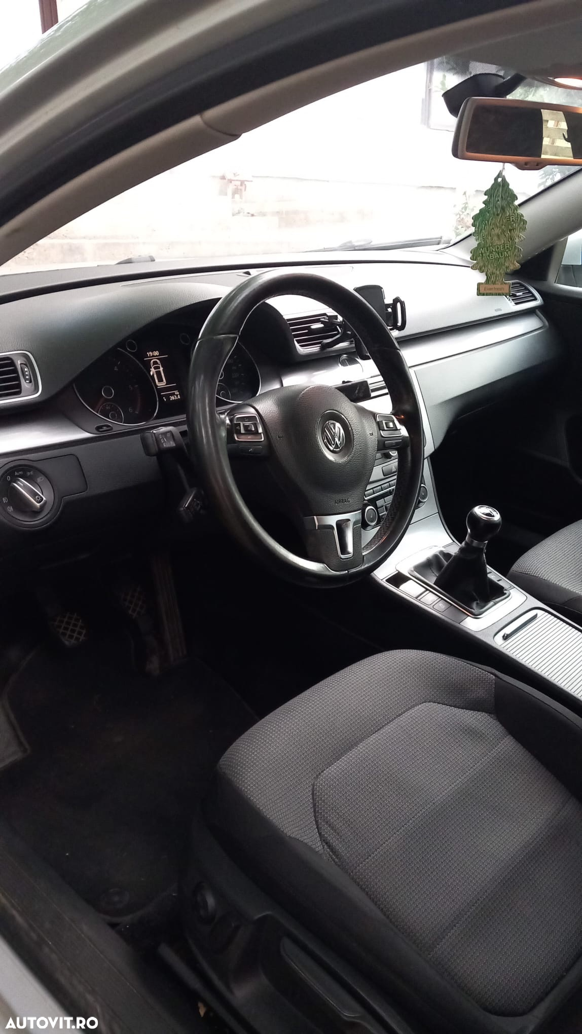 Volkswagen Passat 2.0 TDI BlueMotion Tehnology 4Motion Comfortline - 6