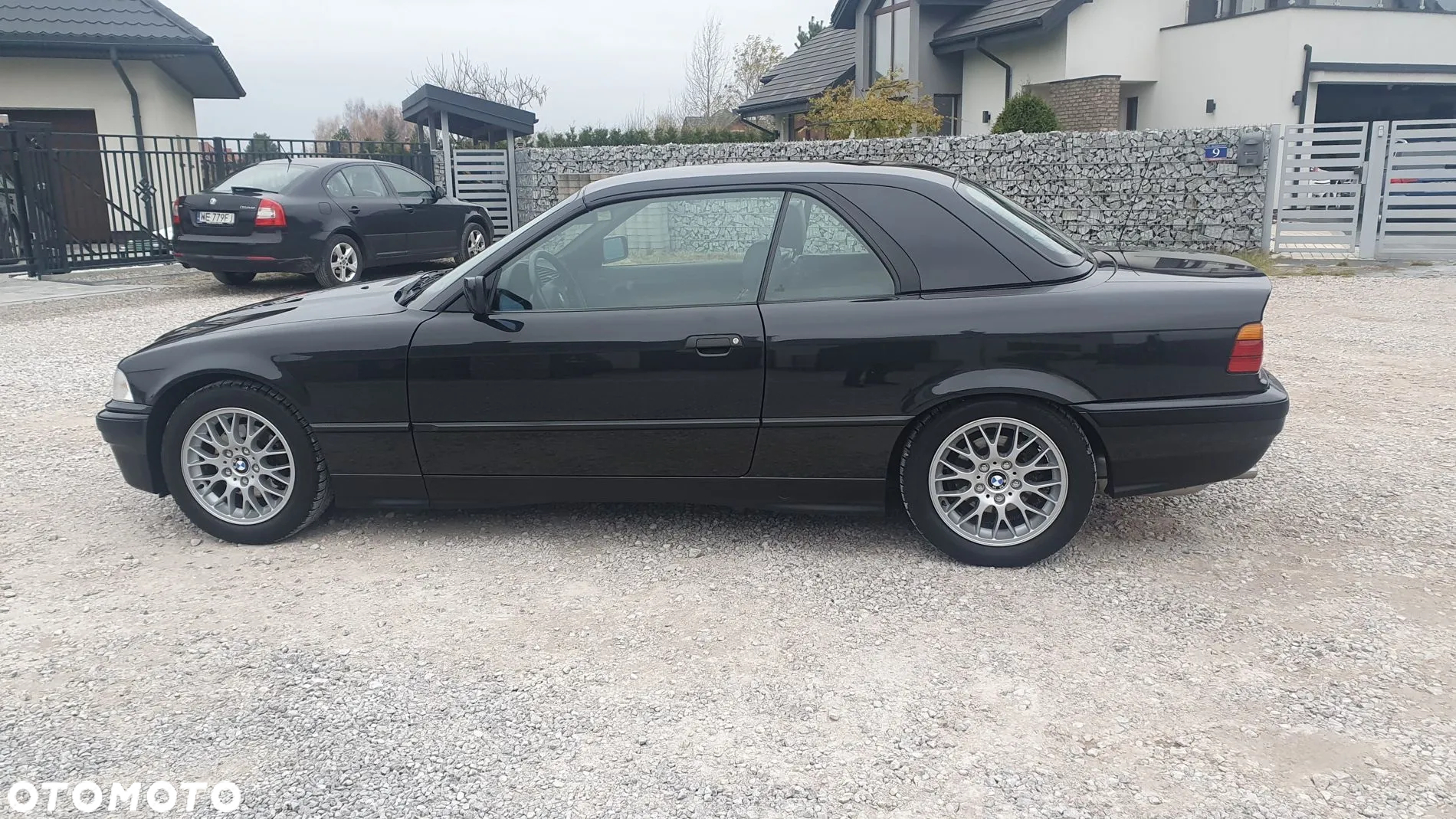BMW Seria 3 325i - 4
