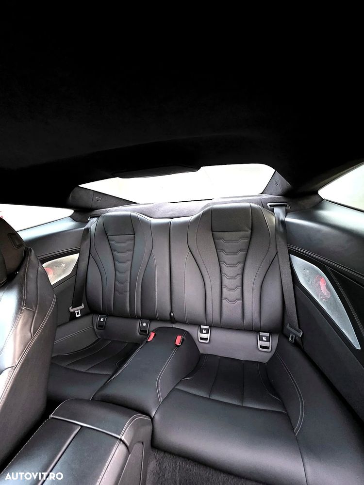 BMW M8 M850i xDrive - 22