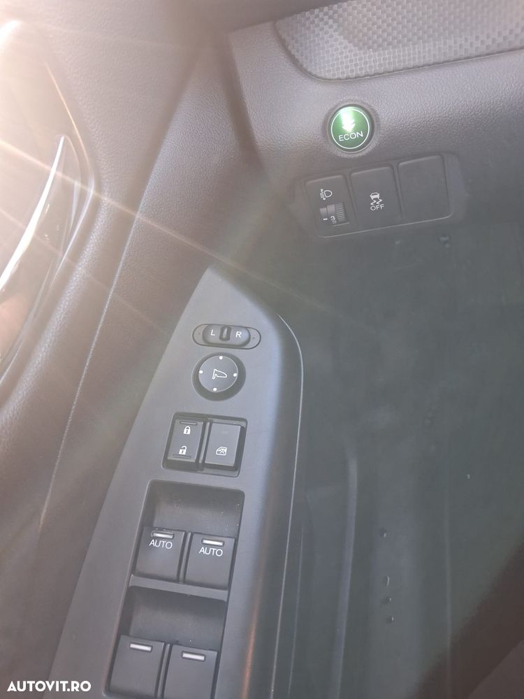 Honda CR-V 1.6 M/T 2WD Confort - 18
