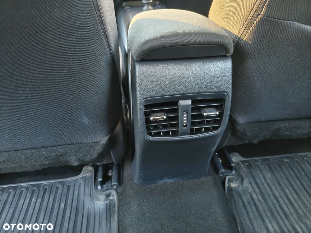 Toyota Corolla 1.5 Active - 24