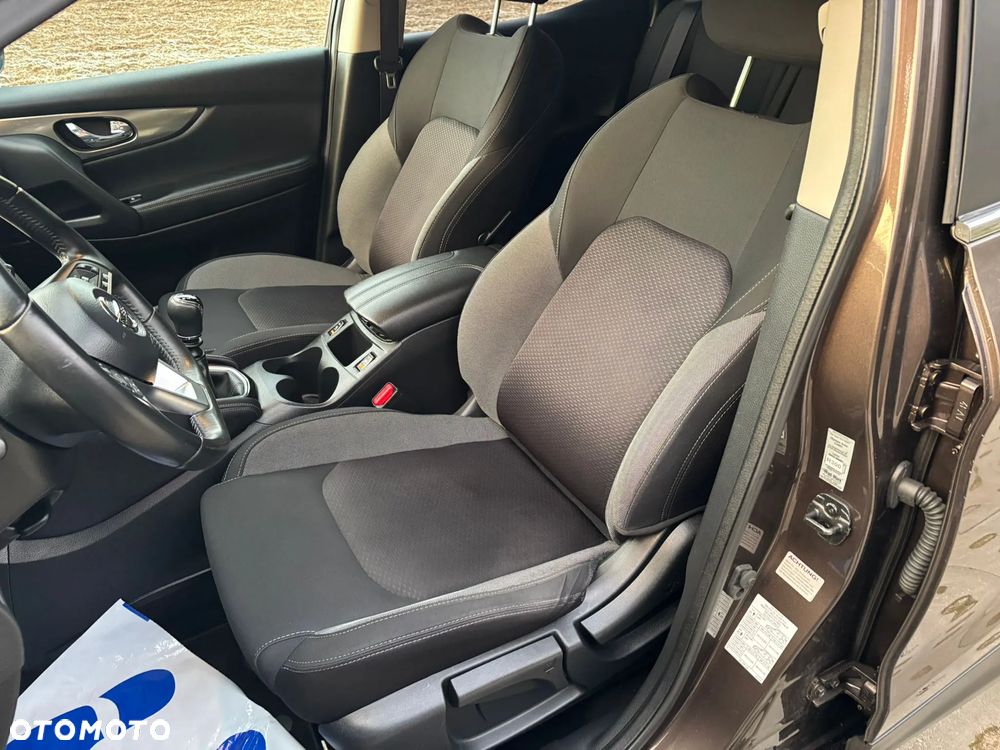 Nissan Qashqai 1.3 DIG-T N-WAY - 20