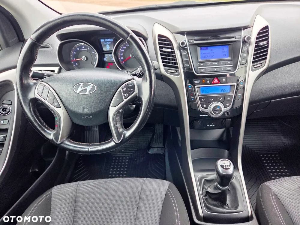 Hyundai i30 1.6 GDI Comfort - 32