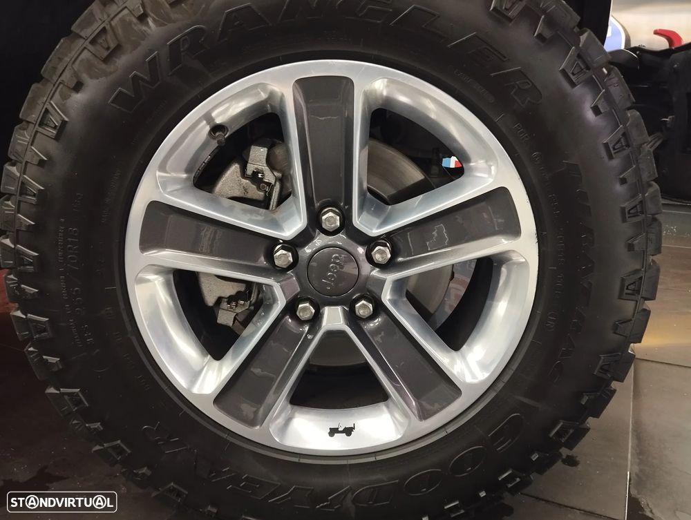 Jeep Wrangler Unlimited 2.2 CRD Sahara AT - 10