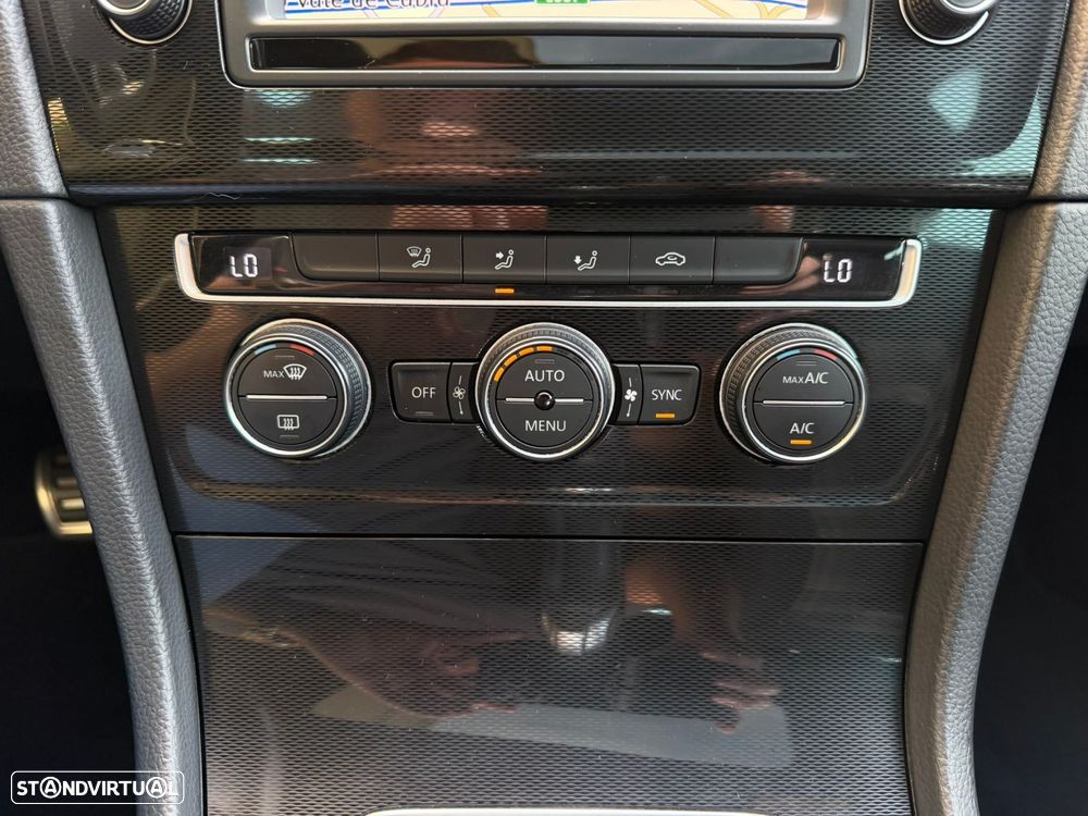 VW Golf 2.0 TDI GTD DSG - 36