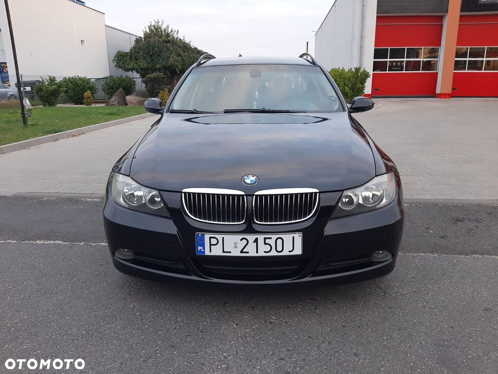 BMW Seria 3 318d - 3