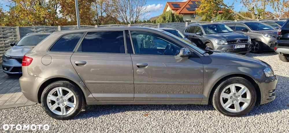 Audi A3 Sportback - 13