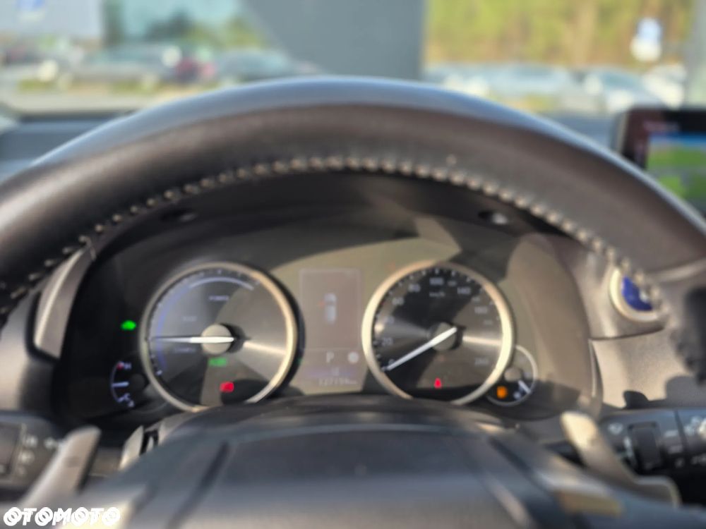 Lexus NX 300h Elegance AWD - 28