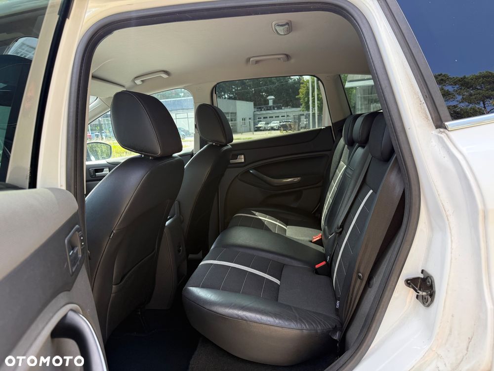 Ford Kuga 2.0 TDCi 2x4 Titanium - 7