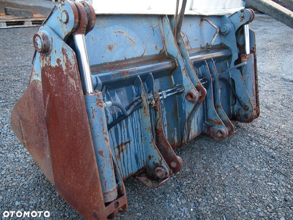 Łyżka do ładowarki otwierana hydraulicznie 2,1m - 3