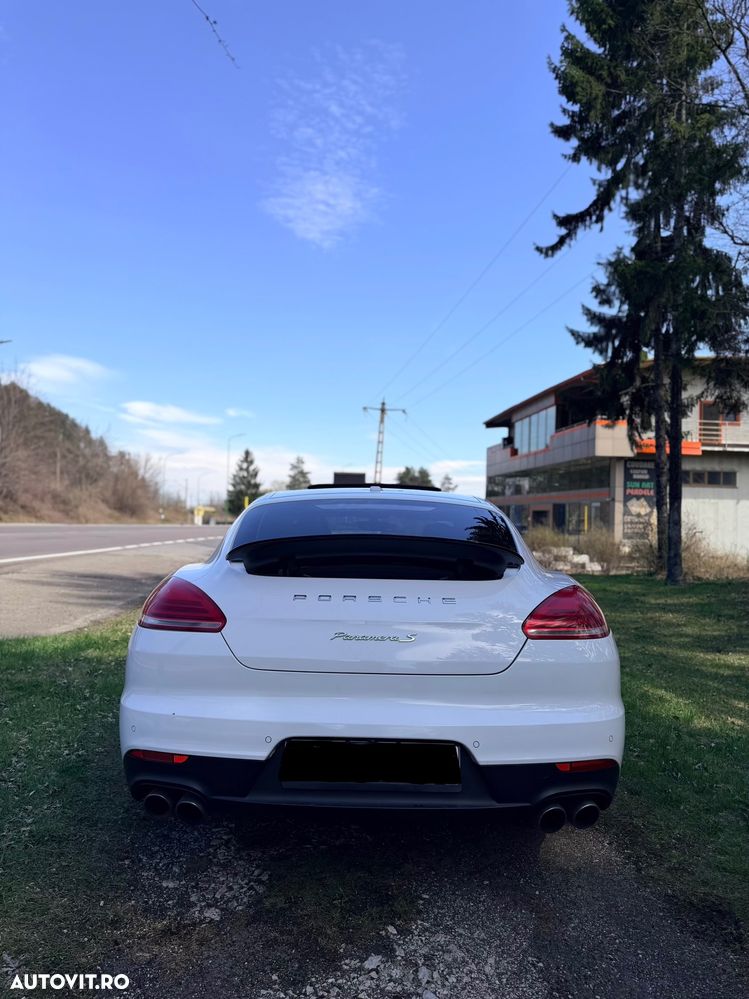 Porsche Panamera 3.0 PDK S - 8