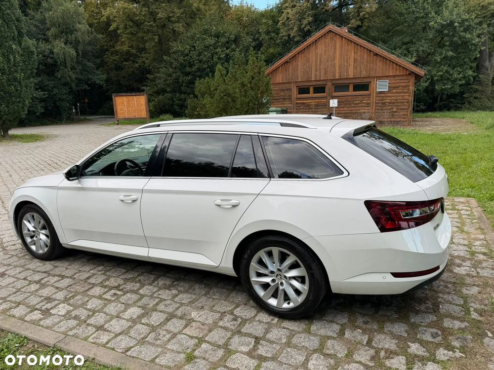 Skoda Superb 2.0 TDI Ambition DSG - 15