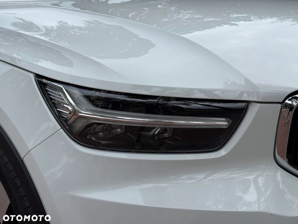 Volvo XC 40 T4 AWD Momentum - 10