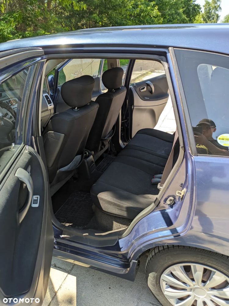 Suzuki Liana 1.4 D - 12