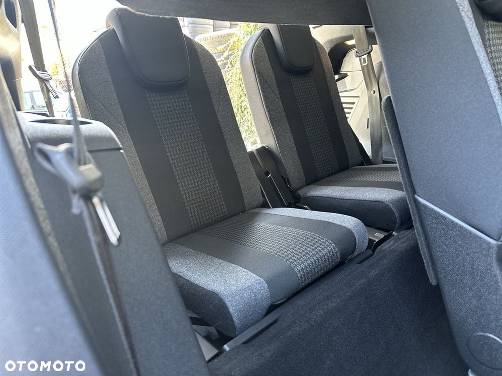 Peugeot 5008 - 22