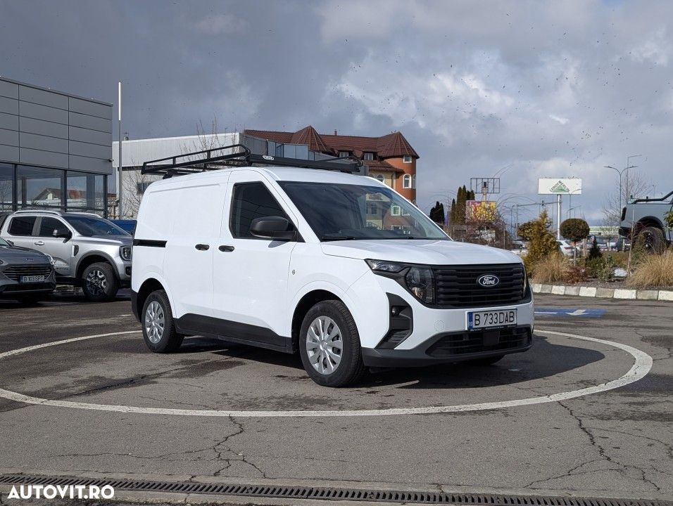 Ford Transit Courier - 4