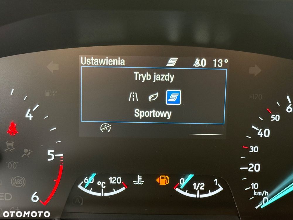 Ford Focus 1.5 EcoBlue STart-Stopp-System TITANIUM - 13