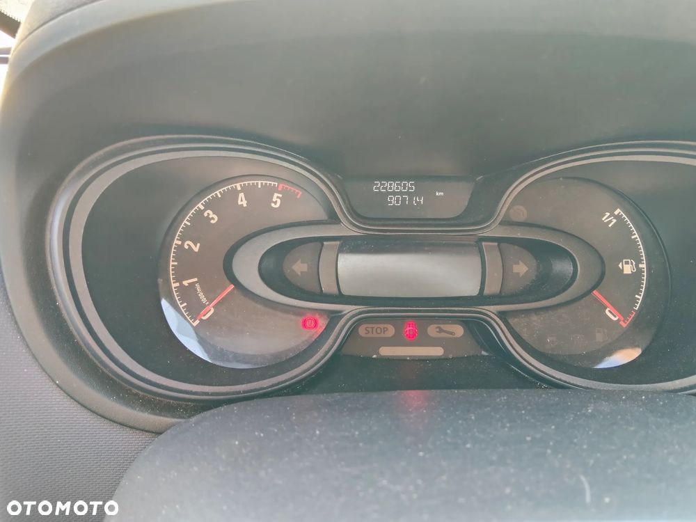 Opel Vivaro - 14