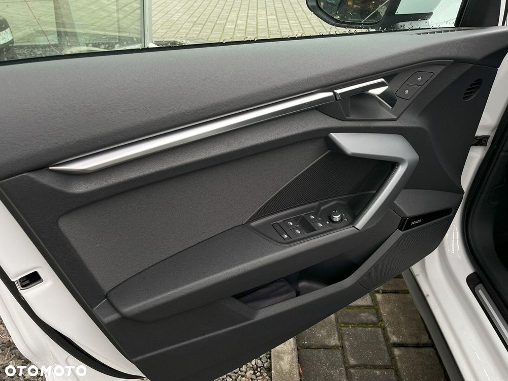 Audi A3 Sportback - 13