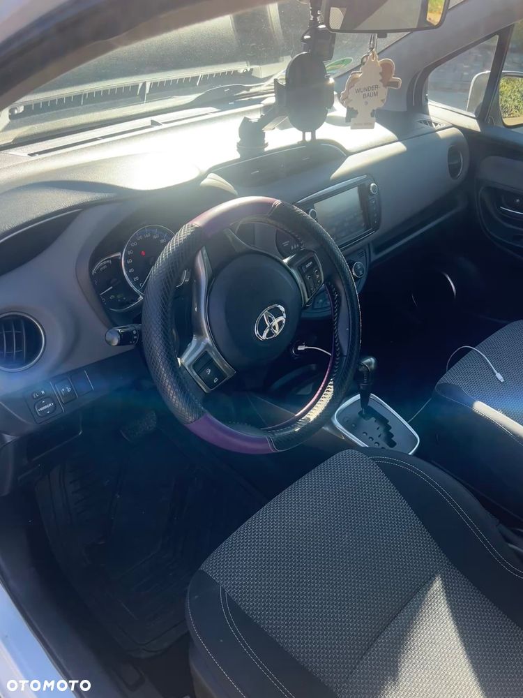 Toyota Yaris - 6
