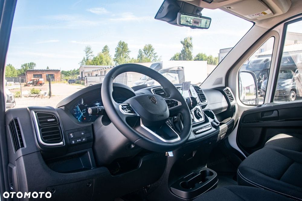 Peugeot Boxer Heavy L2H2 aut 2.2 180KM - 11