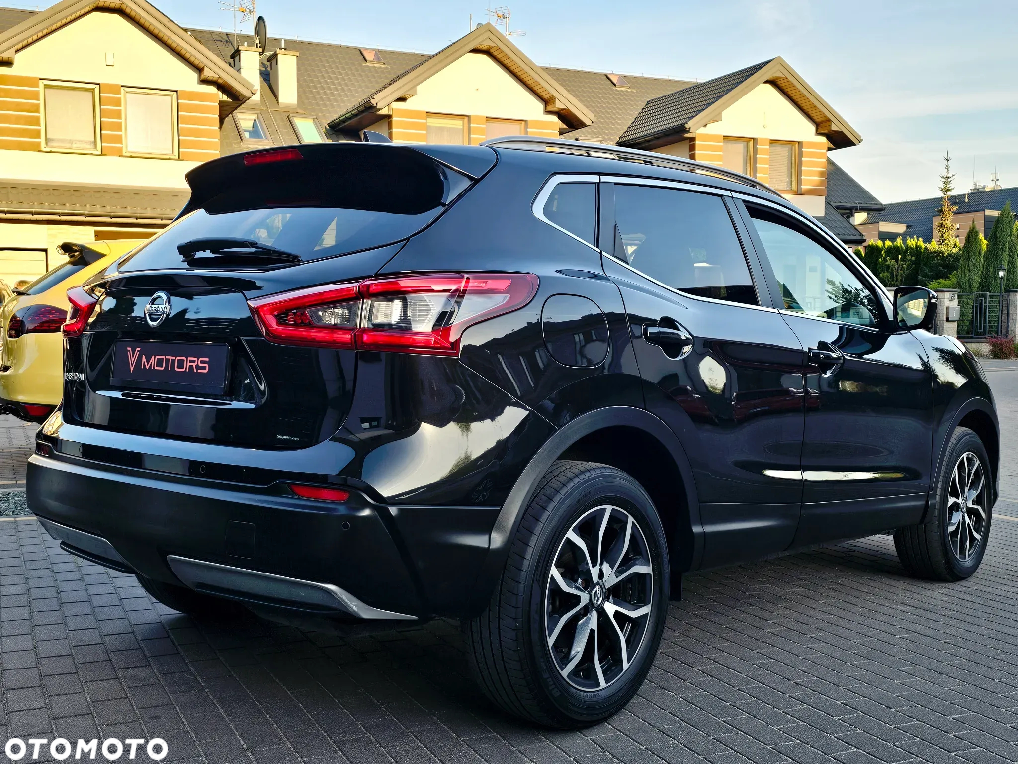 Nissan Qashqai 1.7 dCi TEKNA+ - 39