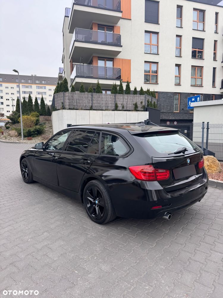 BMW Seria 3 320d Edition Luxury Line Purity - 7