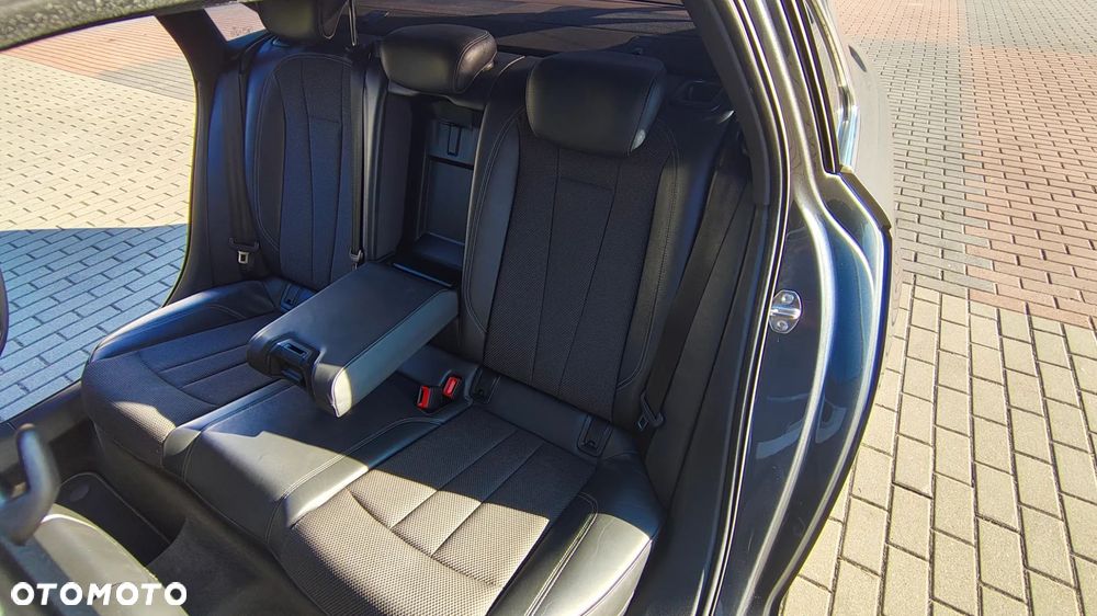 Audi A4 Limousine 2.0 TDI S tronic - 21