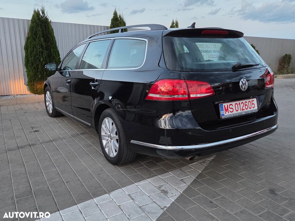 Volkswagen Passat - 4