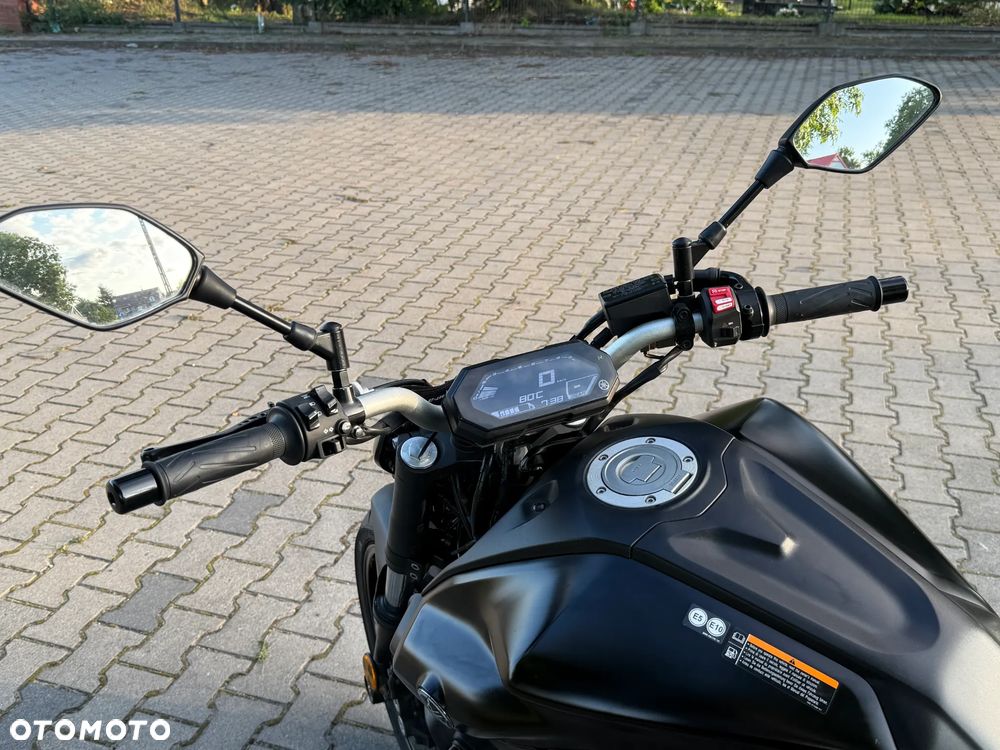 Yamaha MT - 15