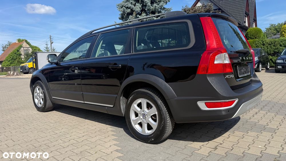 Volvo XC 70 D5 AWD Momentum - 27