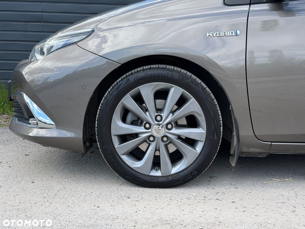Toyota Auris Hybrid 135 Prestige - 10