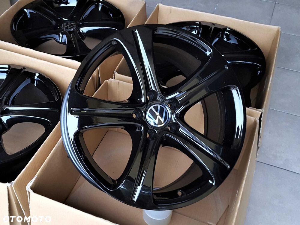 Alufelgi 18 5x112 VW Golf Passat Touran Caddy Jetta T-Roc Arteon Tiguan Czarne 860#