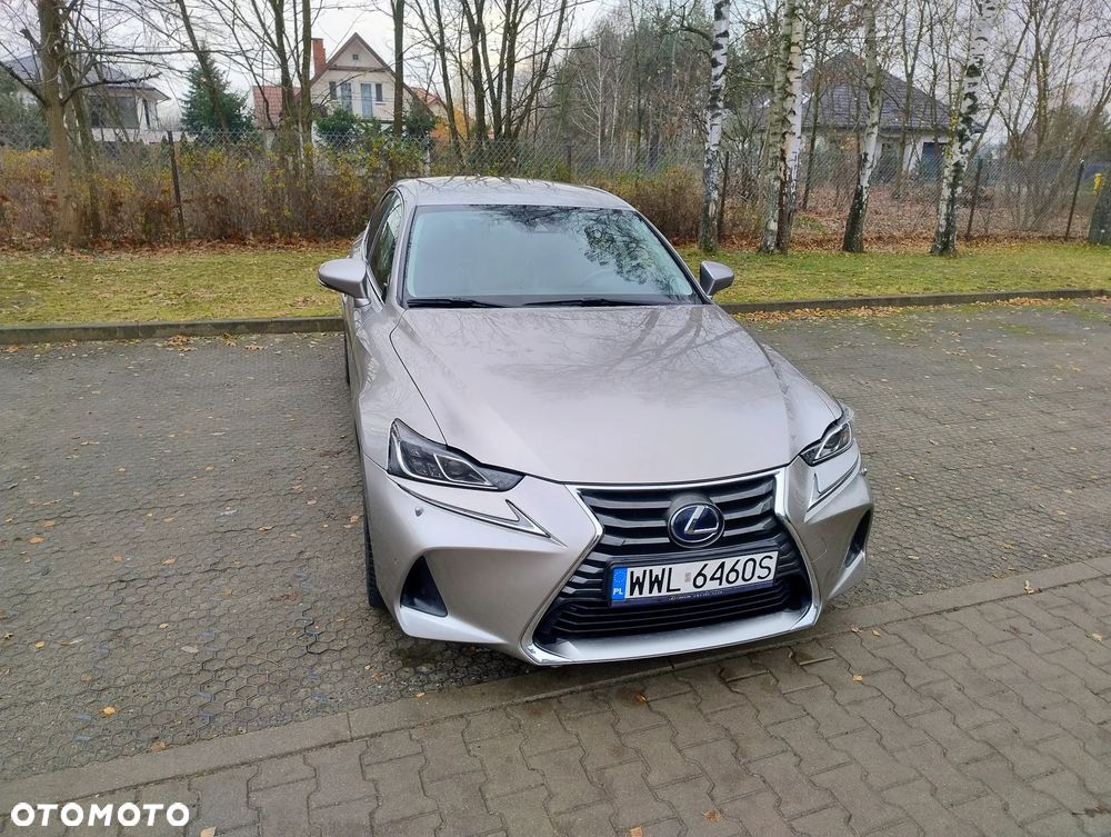 Lexus IS Luxury Line - 8