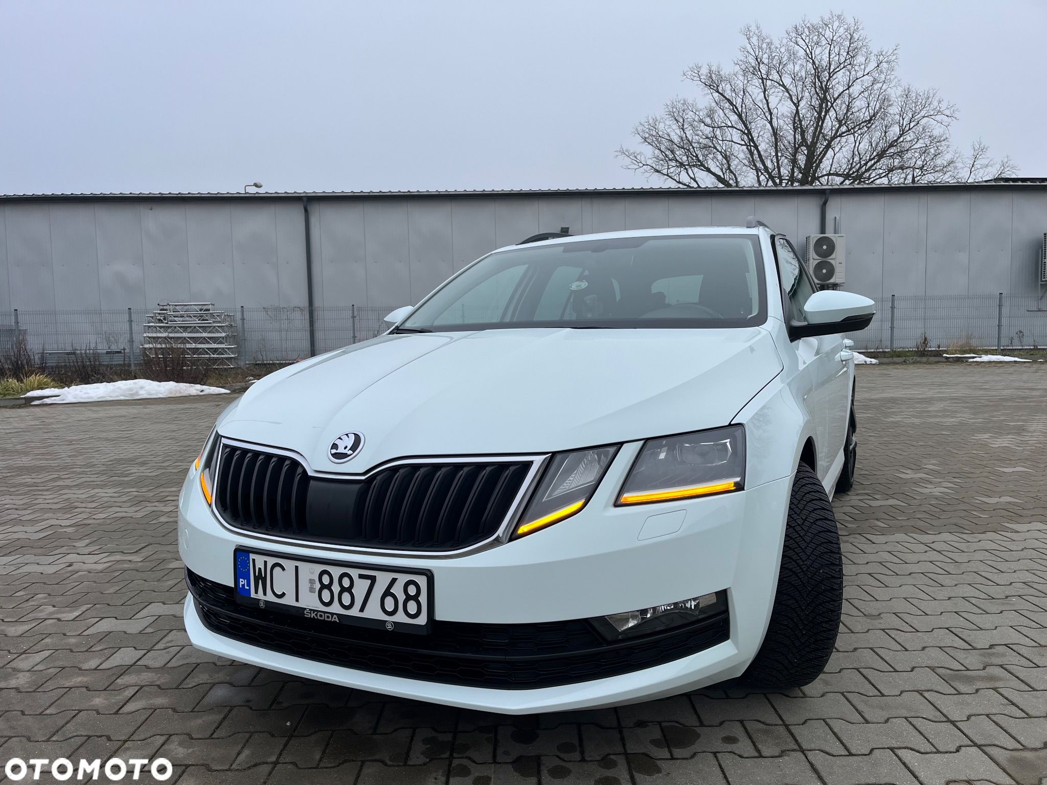 Skoda Octavia 2.0 TDI Drive DSG - 1