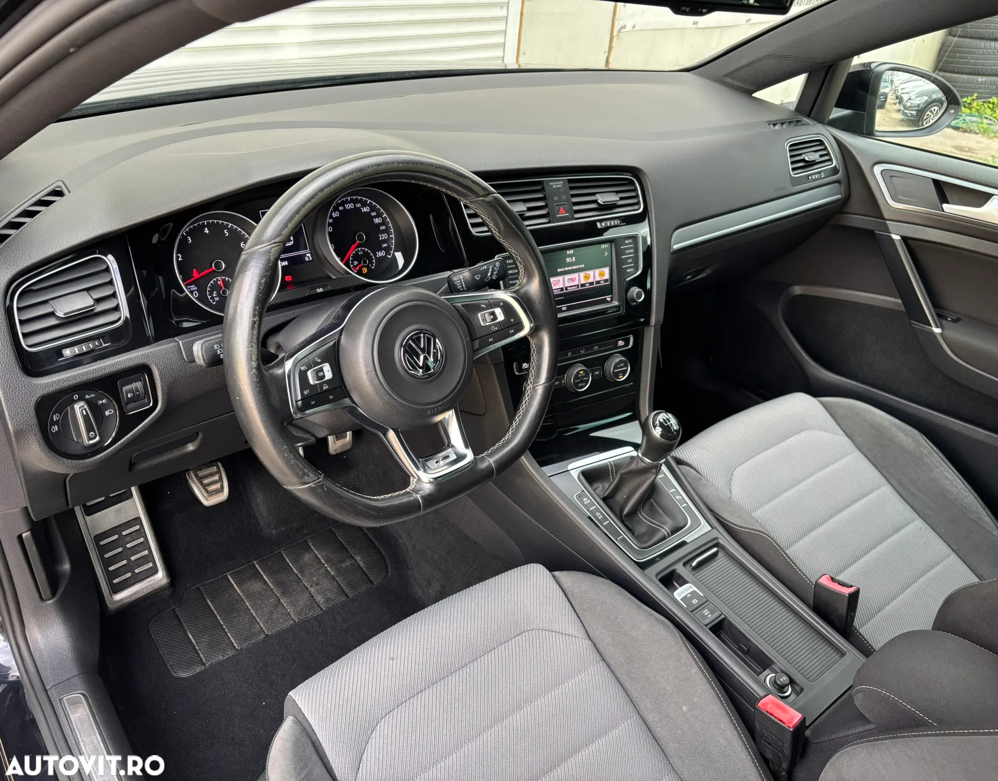 Volkswagen Golf 1.4 TSI Highline - 18