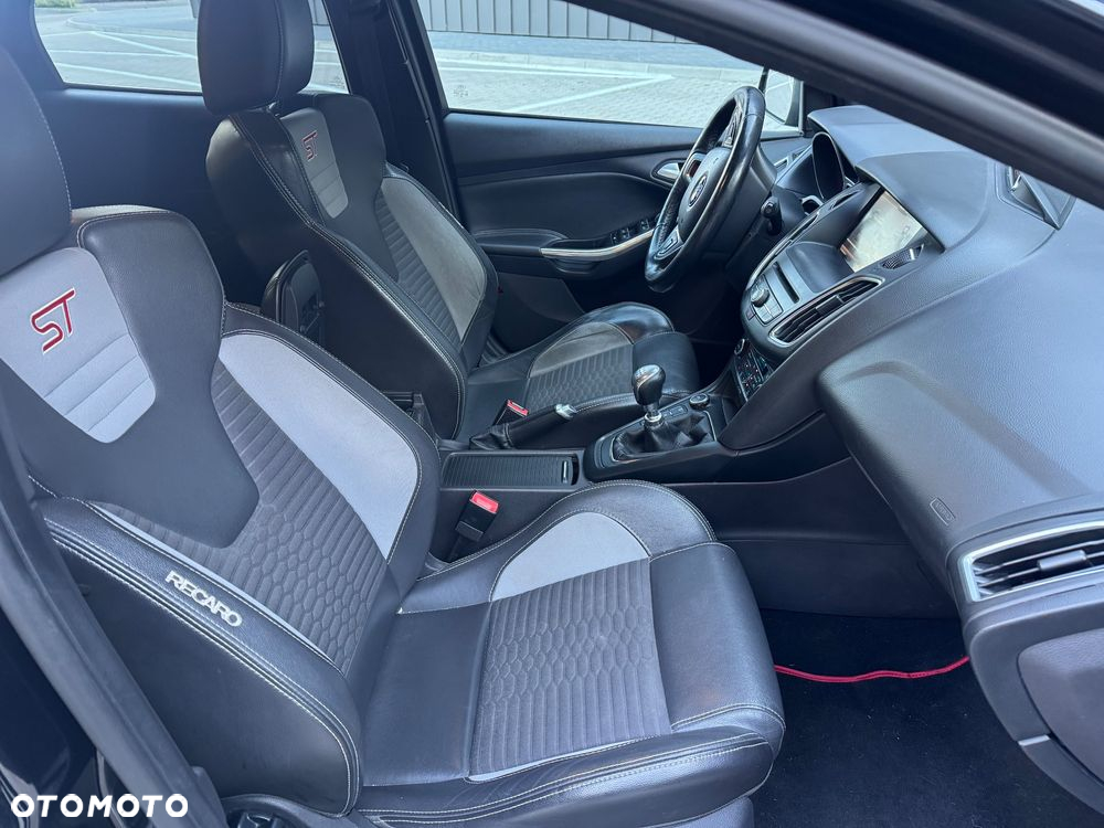 Ford Focus 2.0 TDCi ST-2 - 27
