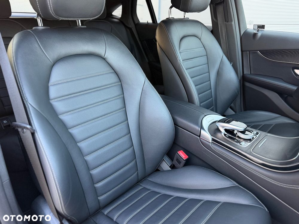 Mercedes-Benz GLC 250 4Matic 9G-TRONIC Exclusive - 5