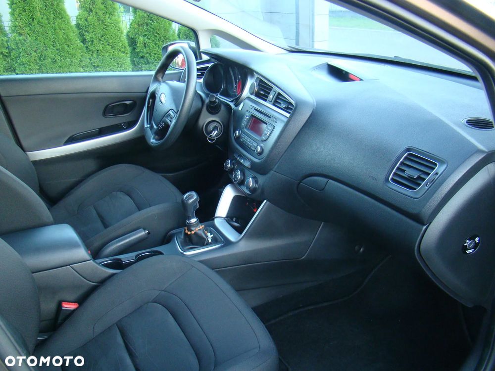 Kia Ceed 1.6 GDI L - 29