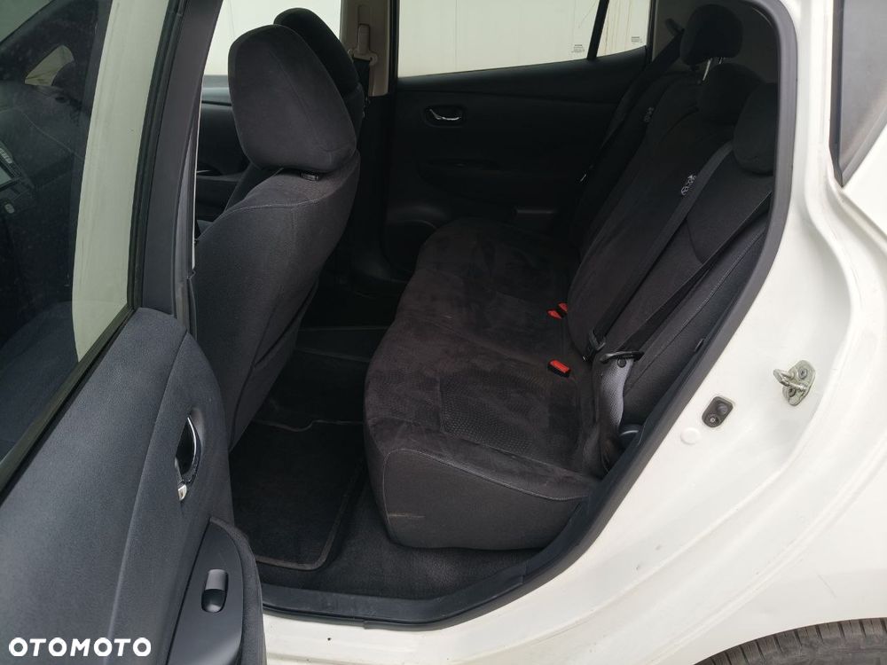 Nissan Leaf 30kWh Acenta - 17