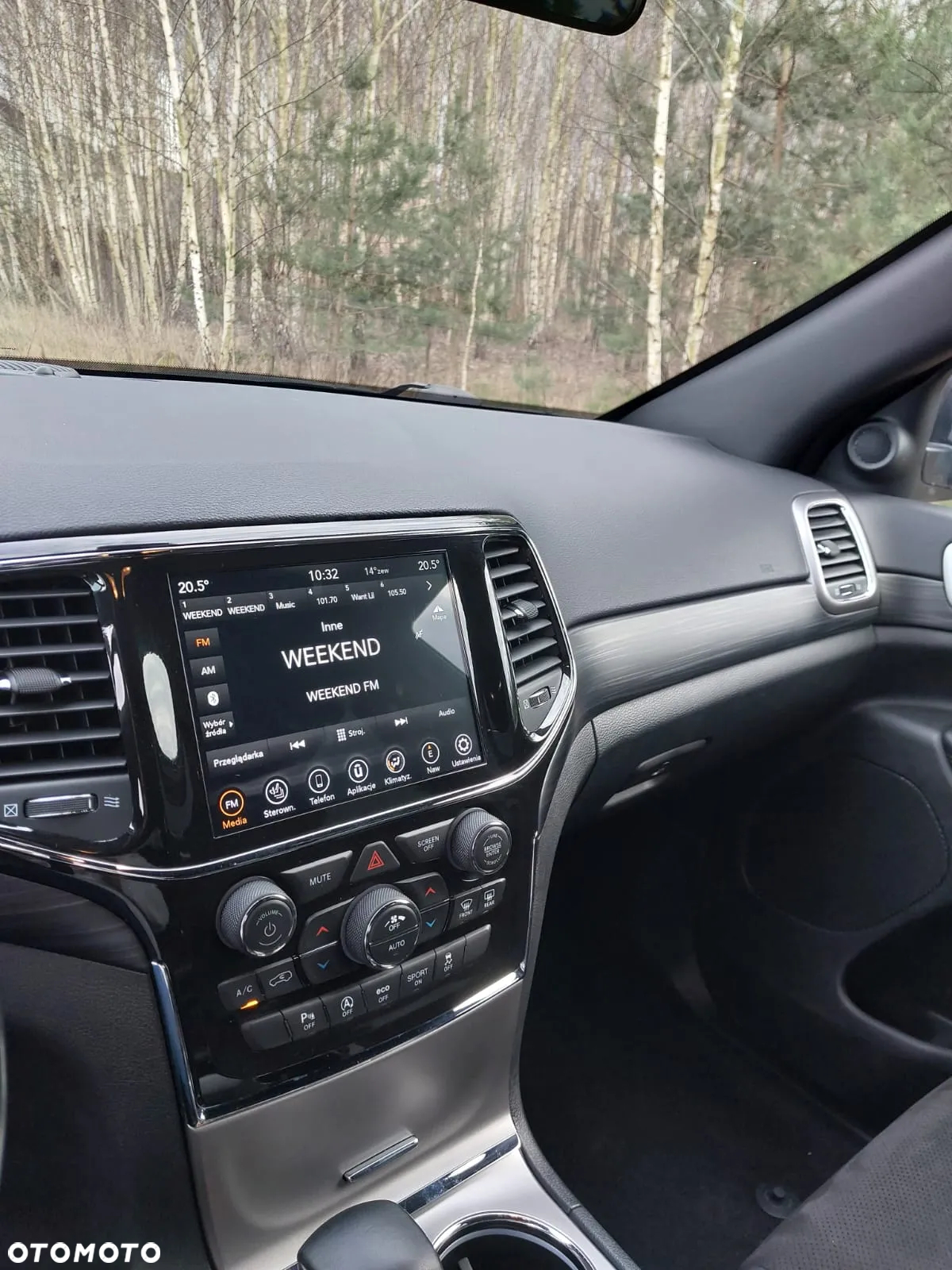 Jeep Grand Cherokee - 14