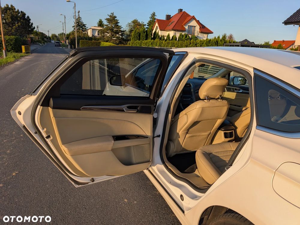 Ford Mondeo - 9