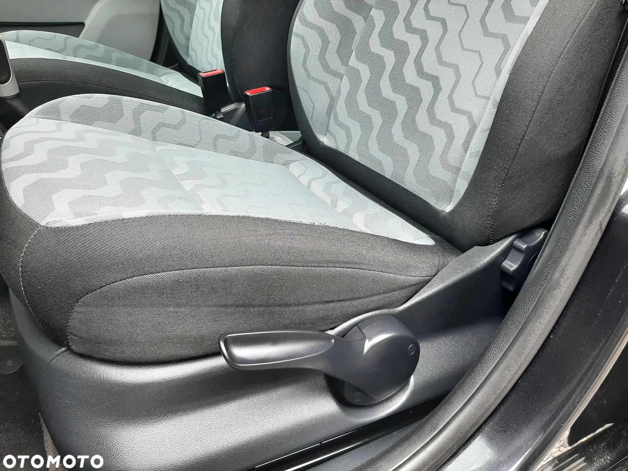 Skoda Fabia 1.4 16V Ambiente - 18