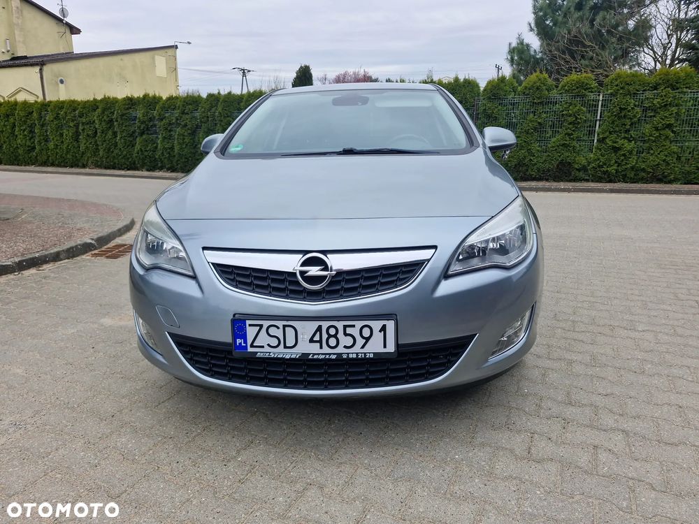 Opel Astra 1.6 ECOFLEX Start/Stop Edition - 8