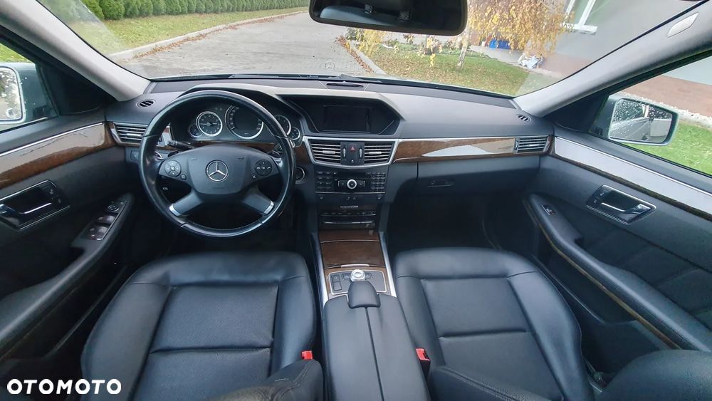 Mercedes-Benz Klasa E 300 BlueTEC 7G-TRONIC Elegance - 12